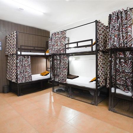 Hide-In Hostel Delhi New Delhi Extérieur photo